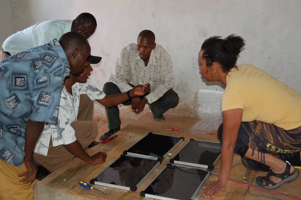 Setting Up the Solar Array, Kenya 2009