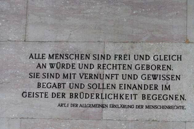 Artikel 1 der Allgemeinen Erklärung der Menschenrechte