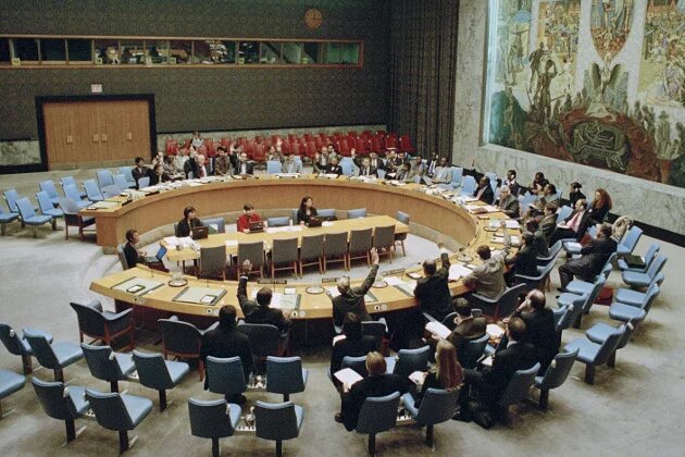 2000 wurde die UN-Resolution 1325 angenommen, doch der Prozess der Umsetzung stockt weiterhin