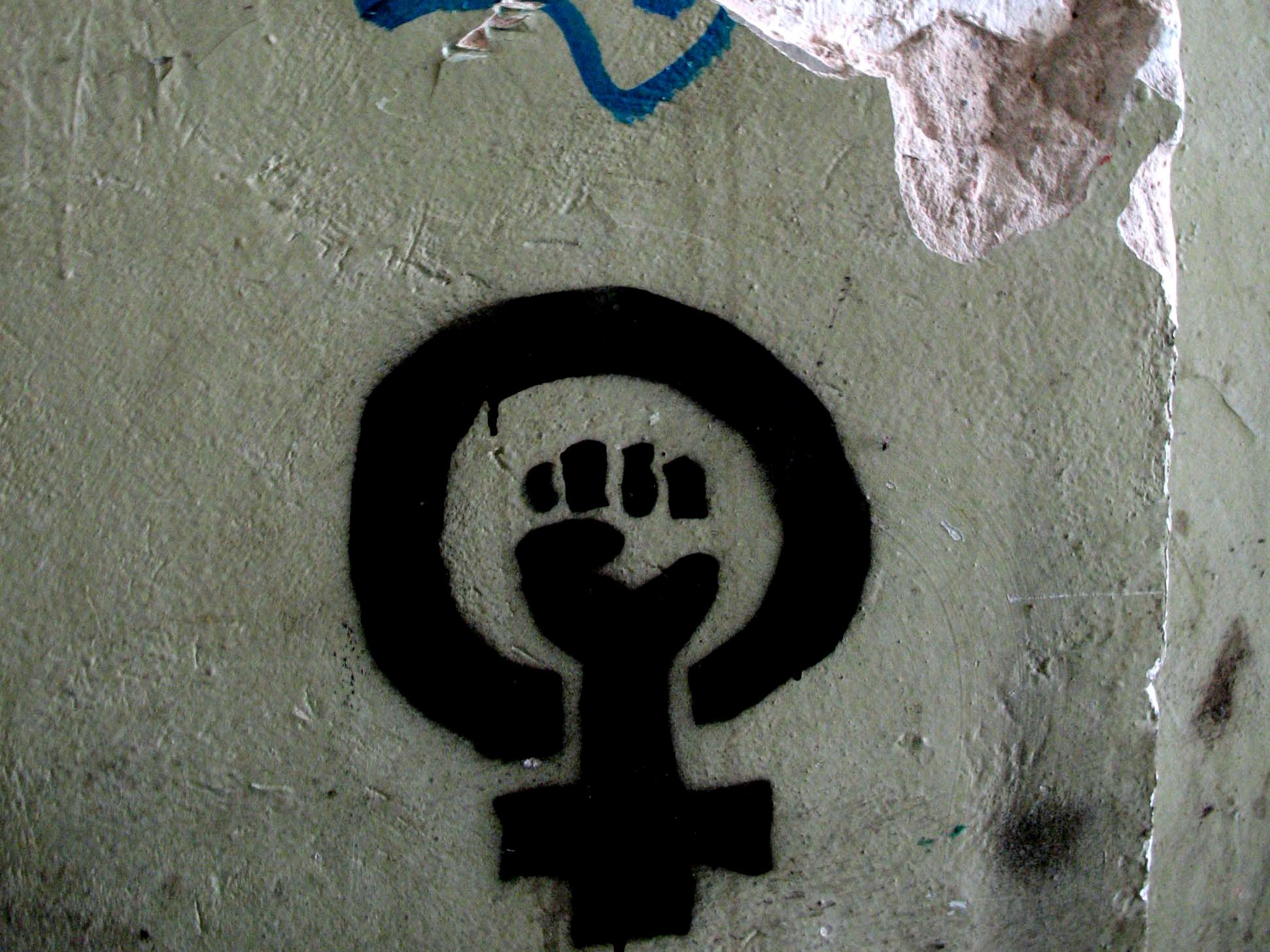 Berlin bleibt feministisch - das ist auch der Titel der Neuerscheinung von Christina Perincioli Berlin bleibt feministisch - das ist auch der Titel der Neuerscheinung von Christina Perincioli